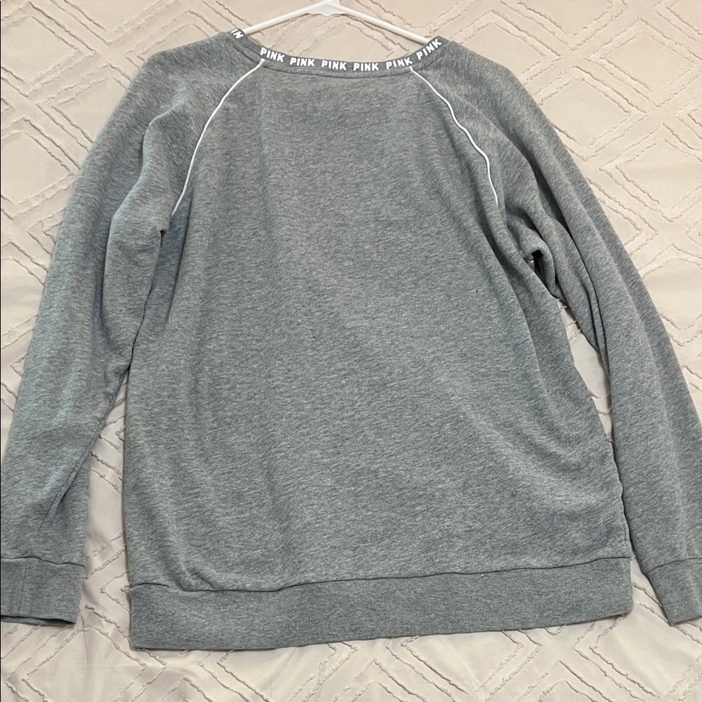 Victoria’s Secret Gray PINK Logo Sweatshirt - Picture 4 of 4